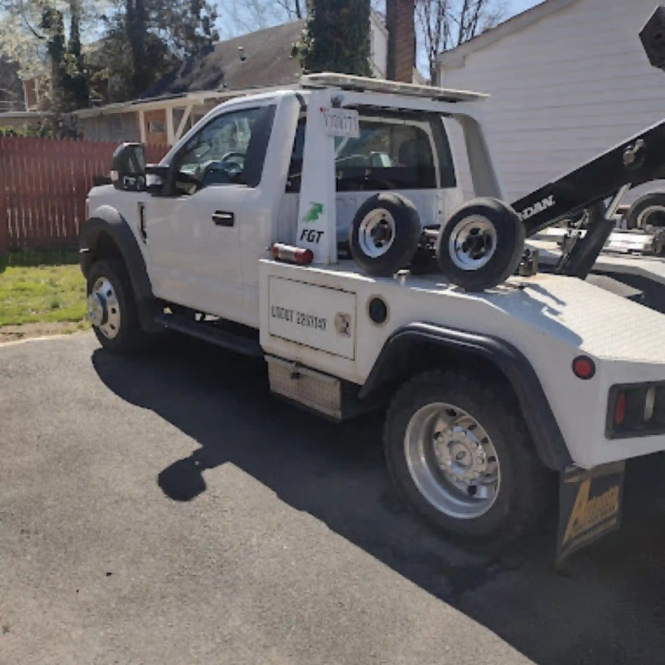 Fast Guys Towing & Roadside Assistance 10
